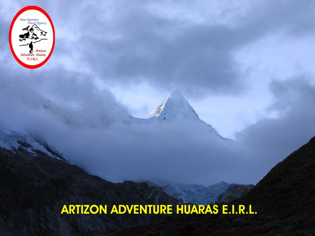 NEVADO ALPAMAYO LA MONTAÑA MAS BELLA DEL MUNDO